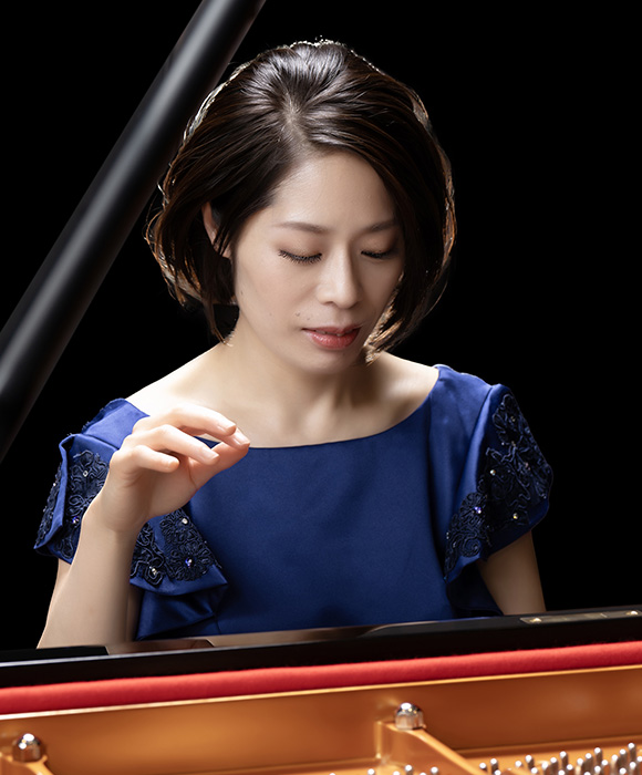 上原 彩子