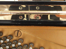 屋根ヒンジ部分ピンクリーニング後