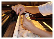 ピアノの整音作業1