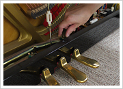 ピアノのペダルの調整